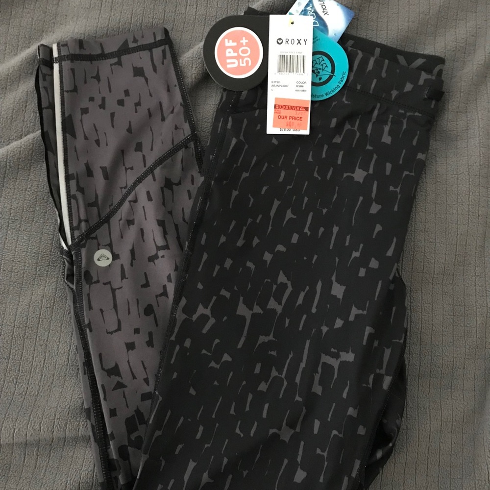 Black/grey roxy workout pants